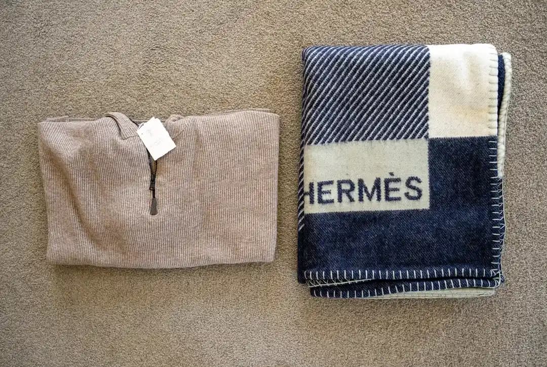 Hermes Avalon Battaniyesi ve Brunello Cucinelli Kaşmir Kazak İncelemesi: Kalite ve Konfor Analizi