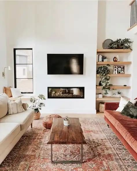 Kırmızı Duvar Dekorasyonunda Boş Alanların Estetik ve Fonksiyonel Değerlendirilmesi