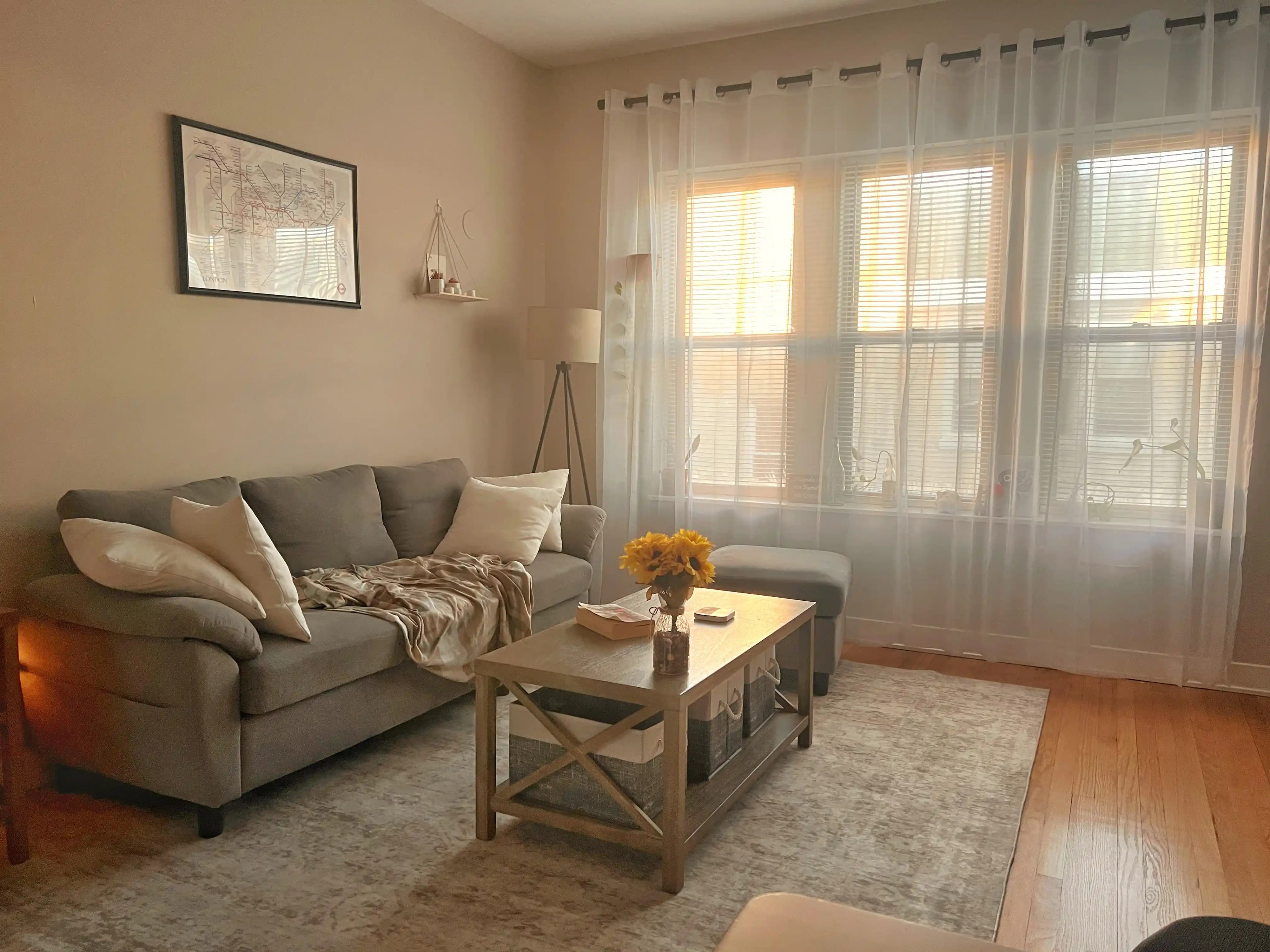 Minimalist Salon Dekorasyonunda Estetik ve Konforu Artırmanın Yolları