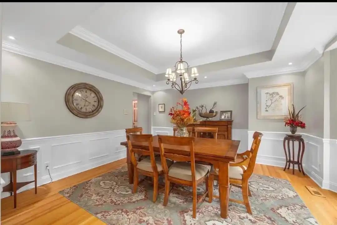 Yemek Odası ve Toz Oda Yenilemesinde Mobilya ve Duvar Kağıdı Tasarımının Önemi