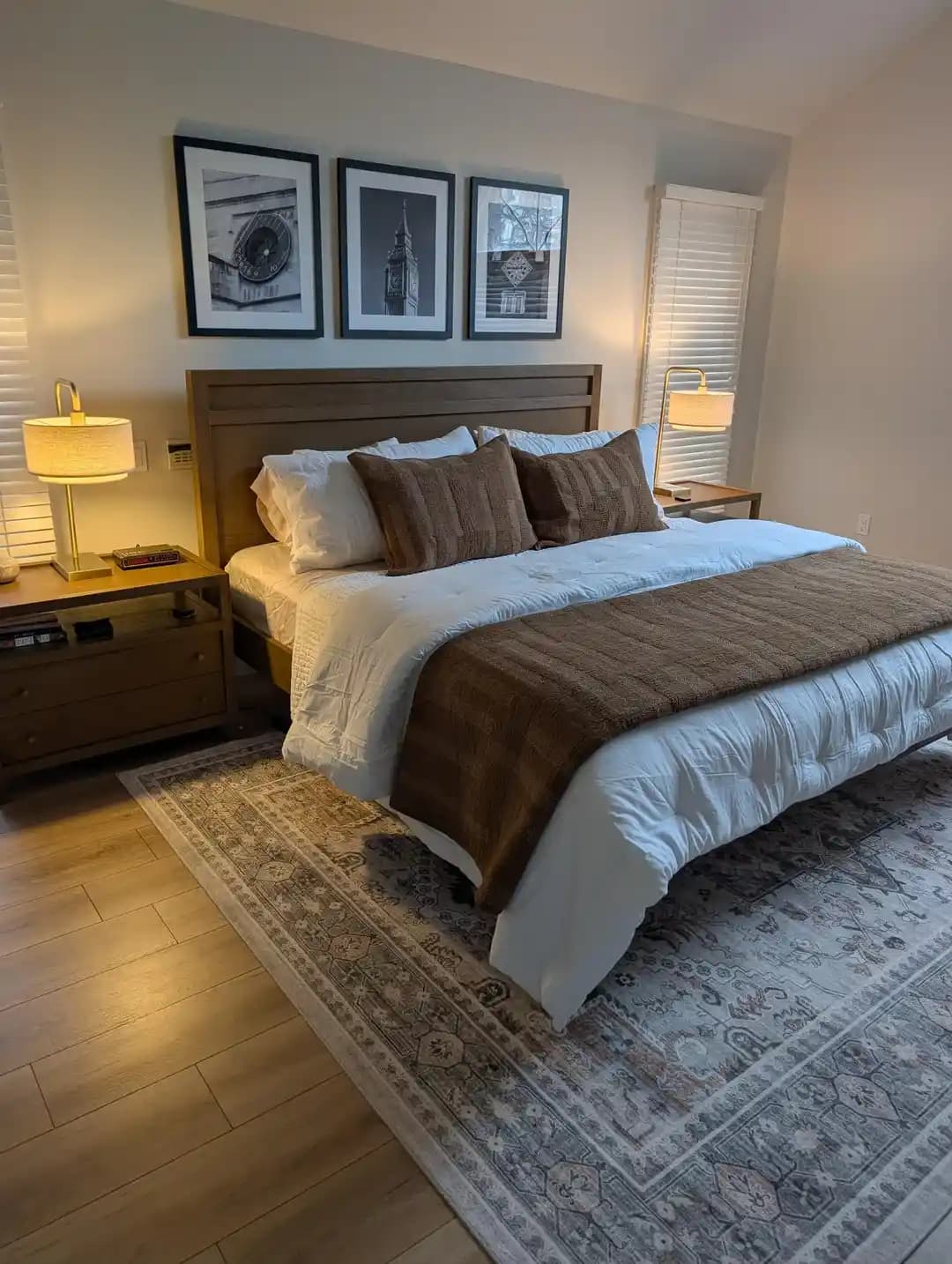 Annenizin Tasarladığı Minimalist Yatak Odası: Sakinlik ve Fonksiyonellik Dengesi