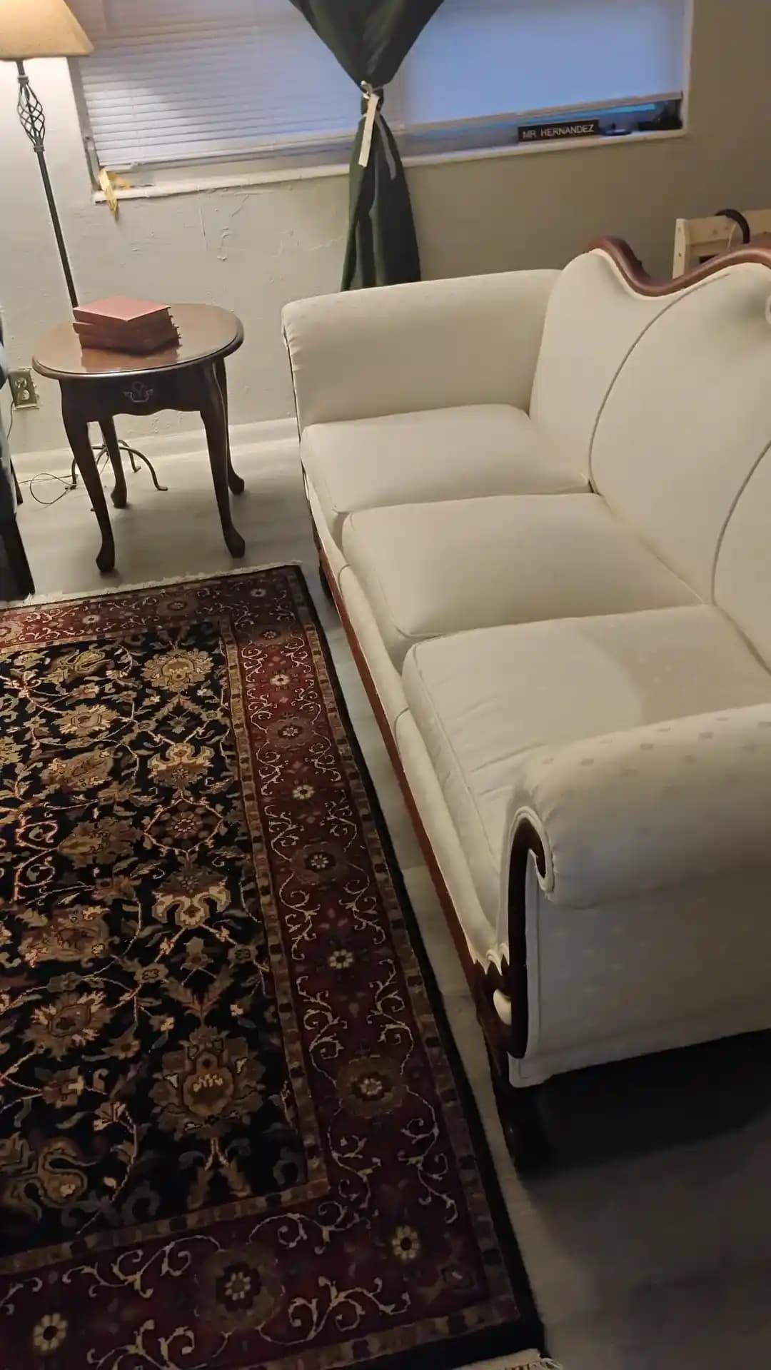 Antika Mobilya ve Dekorasyonda Ölçek, Denge ve Mekâna Uygunluk İlkeleri