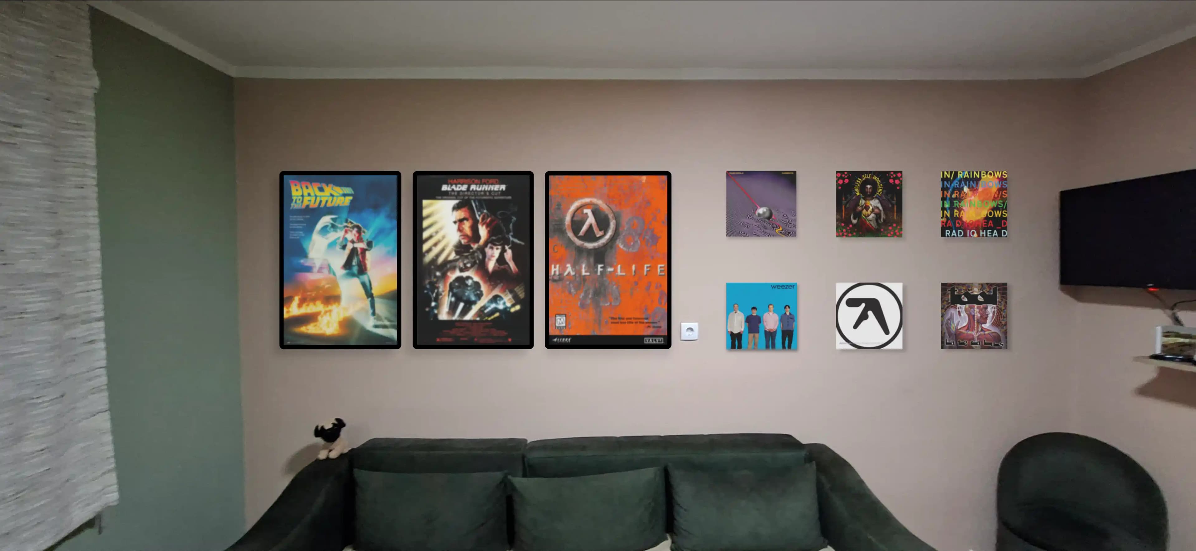 Genç Odası İçin Poster ve Albüm Düzeni: Estetik ve Fonksiyonel Dekorasyon Önerileri