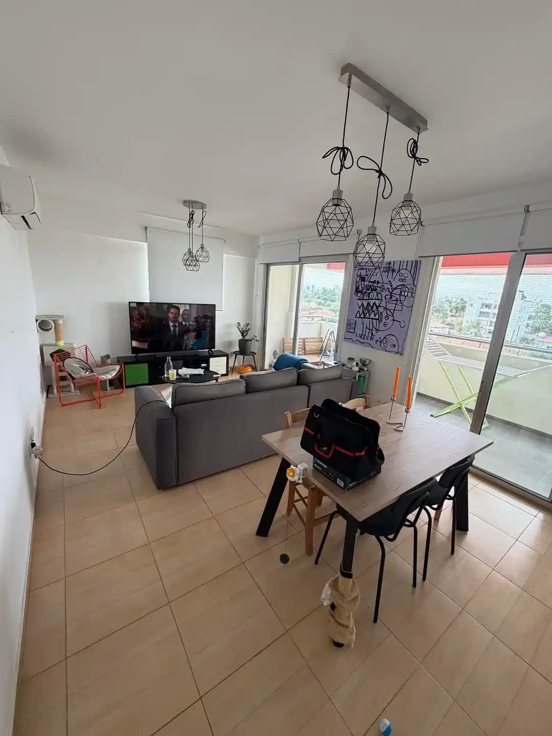 Oturma Odası Mobilya Düzenlemesinde Denge ve Fonksiyonelliğin Sağlanması Yöntemleri