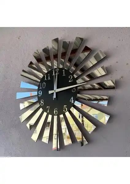 Modern ve Dekoratif Duvar Saatleri Karşılaştırması: Hangi Model Size Uygun