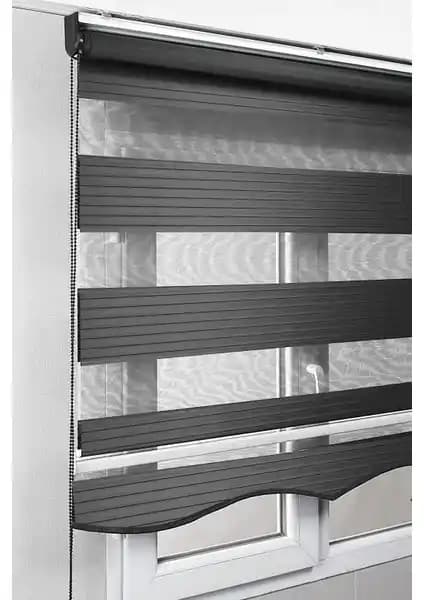 Bizden Perde'nin Antrasit ve Sütlü Kahve Zebra Stor Perdeleri Karşılaştırması