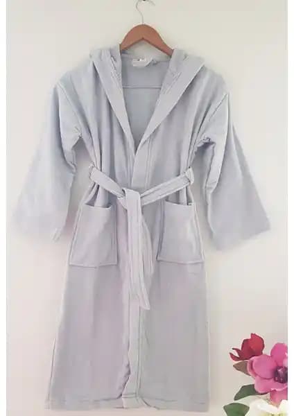 Çocuk Bornozları Karşılaştırması: My Sweet Baby Kadife ve Oyalı Textile Modelleri