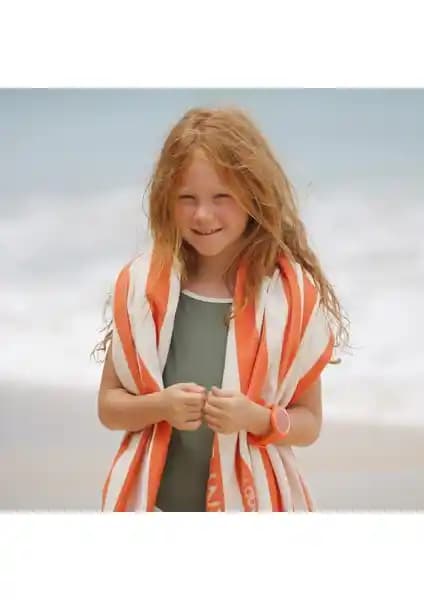 Çocuk ve Yetişkinler İçin En İyi Plaj Havluları Karşılaştırması ve Seçim Rehberi