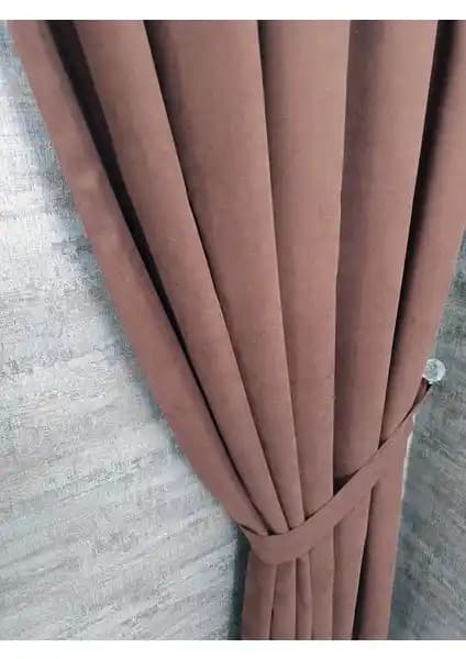 Kadife ve Bej Fon Perdeler: Modern Tasarımlar ve Dayanıklılık Özellikleri