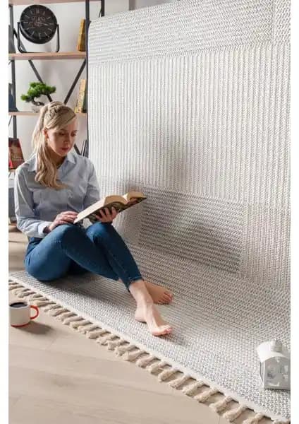 Melaris Korya ve Venucci Quincey Halı Modellerinin Karşılaştırması ve Özellikleri