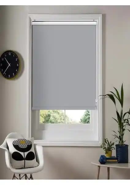 Perde Karşılaştırması: Kidmex Bambu Açık Gri ve Story Siyah Güneşlik Perde Özellikleri