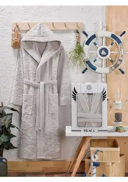 Philippus Berbera Erkek Kapşonlu Bornoz ve Sertay Pamuk Bukle Lüks Bornoz Karşılaştırması