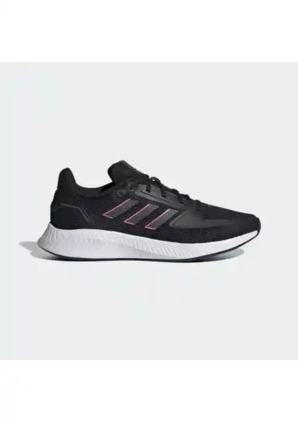Adidas Performance FY9624 ve Hummel Crosslite II Spor Ayakkabıları Karşılaştırması