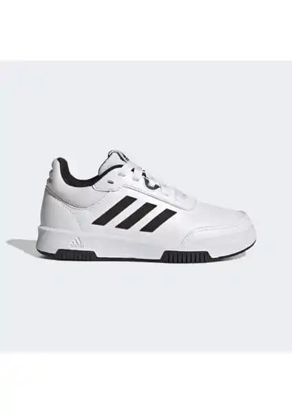 Çocuk Spor Ayakkabıları Karşılaştırması: adidas GW6422 ve Jump 27758 Modelleri