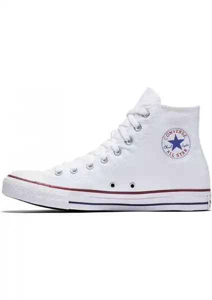 Converse Beyaz Unisex Spor ve Chuck Taylor All Star Model Karşılaştırması