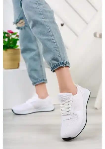 NeskaAvm Fileli Beyaz Spor Ayakkabı ve Slazenger DAPHNE Kadın Sneaker Karşılaştırması