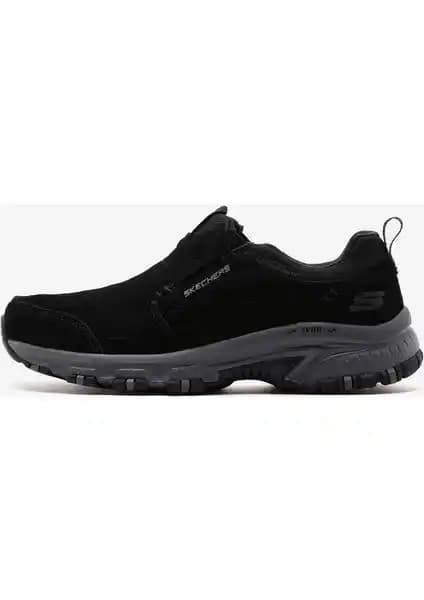 Skechers Hillcrest ve Mor Spor Ayakkabılarının Detaylı Karşılaştırması