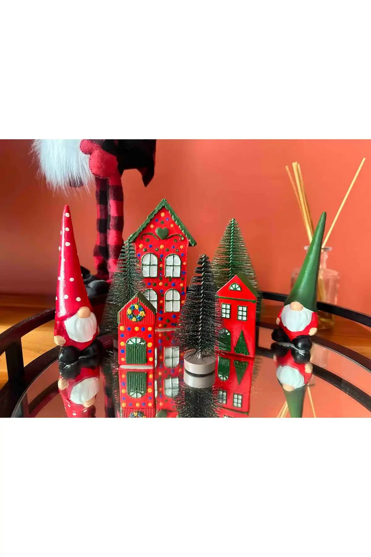 AlohamoraShop 5’li Yılbaşı Gnom Obje Seti ile Benzersiz Dekorasyon