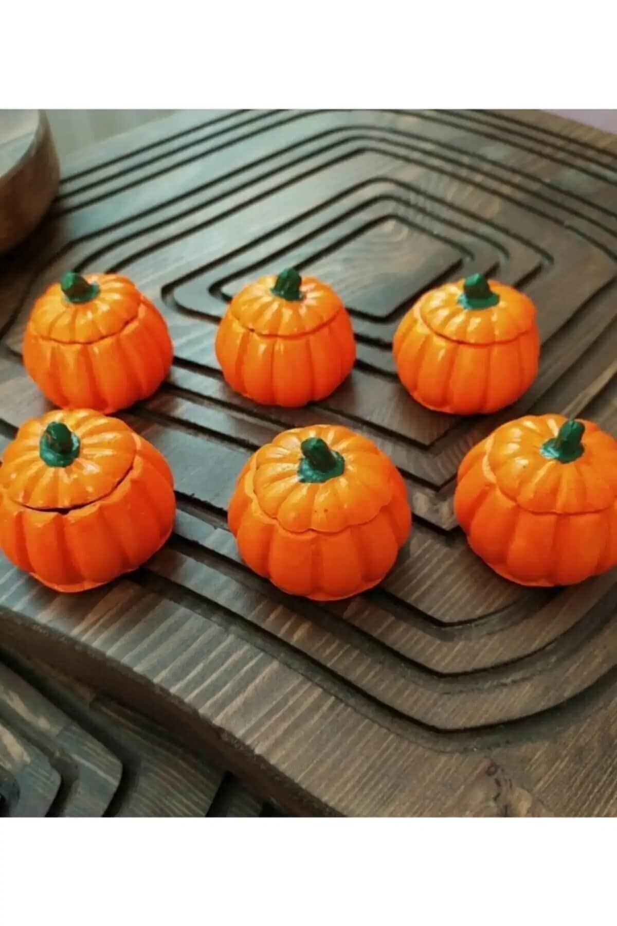 Mini Bal Kabağı Lokumluk Turuncu 6'lı: Şık ve Fonksiyonel Dekorasyon
