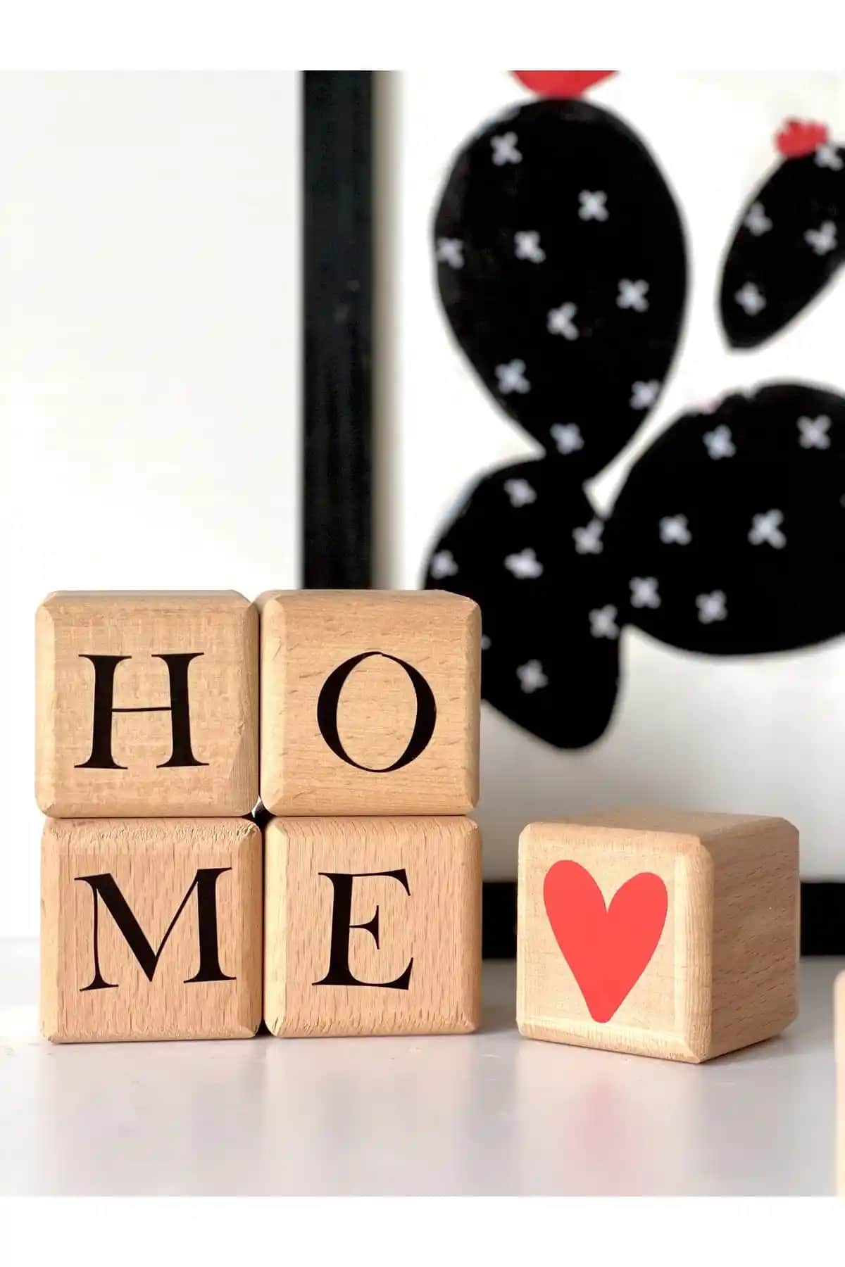 MogokidsHOME Yazılı Ahşap Küp: Doğal ve Şık Dekoratif Ürün