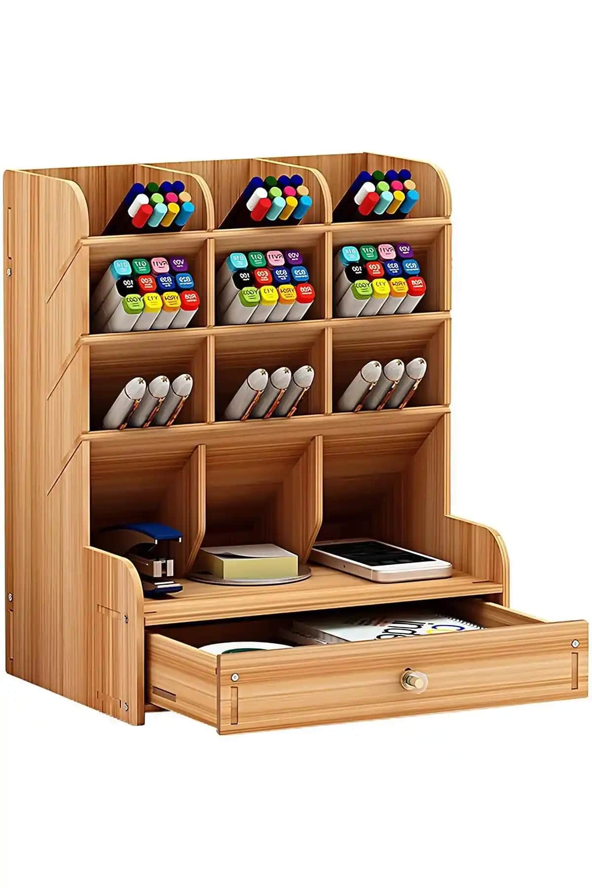 Akçaağaç ve Notpa Masaüstü Kalemlikleri Karşılaştırması: Tasarım ve İşlevsellik