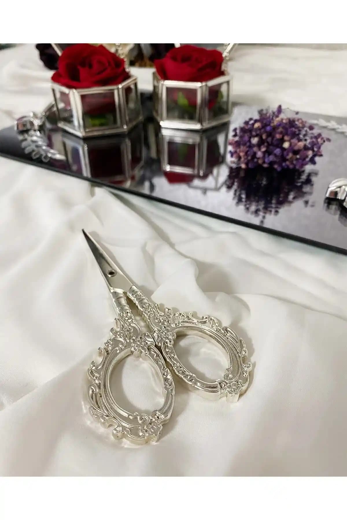 Dermethane ve HaRe Home Kalp Şekilli Makas Karşılaştırması: Özellikler ve Kullanıcı Yorumları