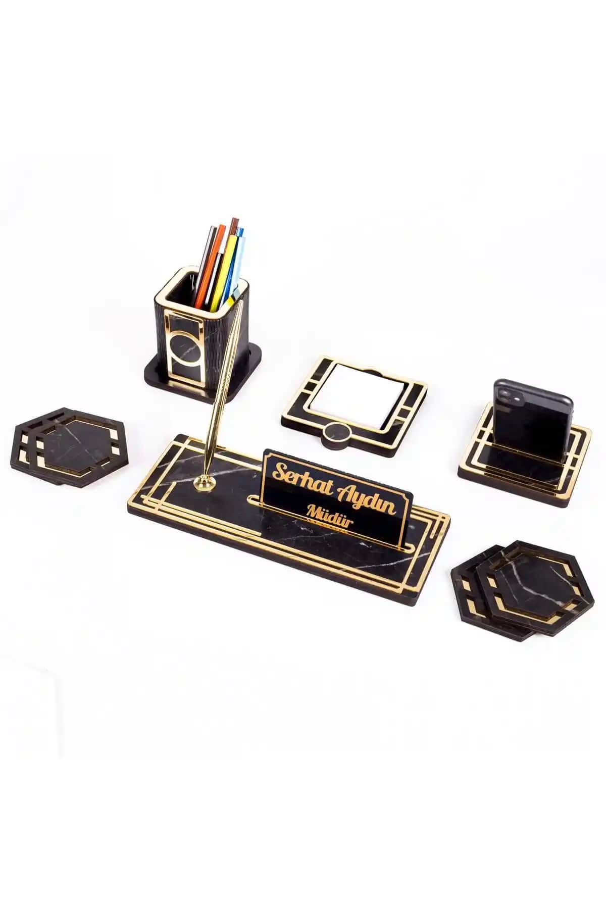 Ofis Dekorasyonunu Geliştiren Masa İsimliği ve Setleri Karşılaştırması