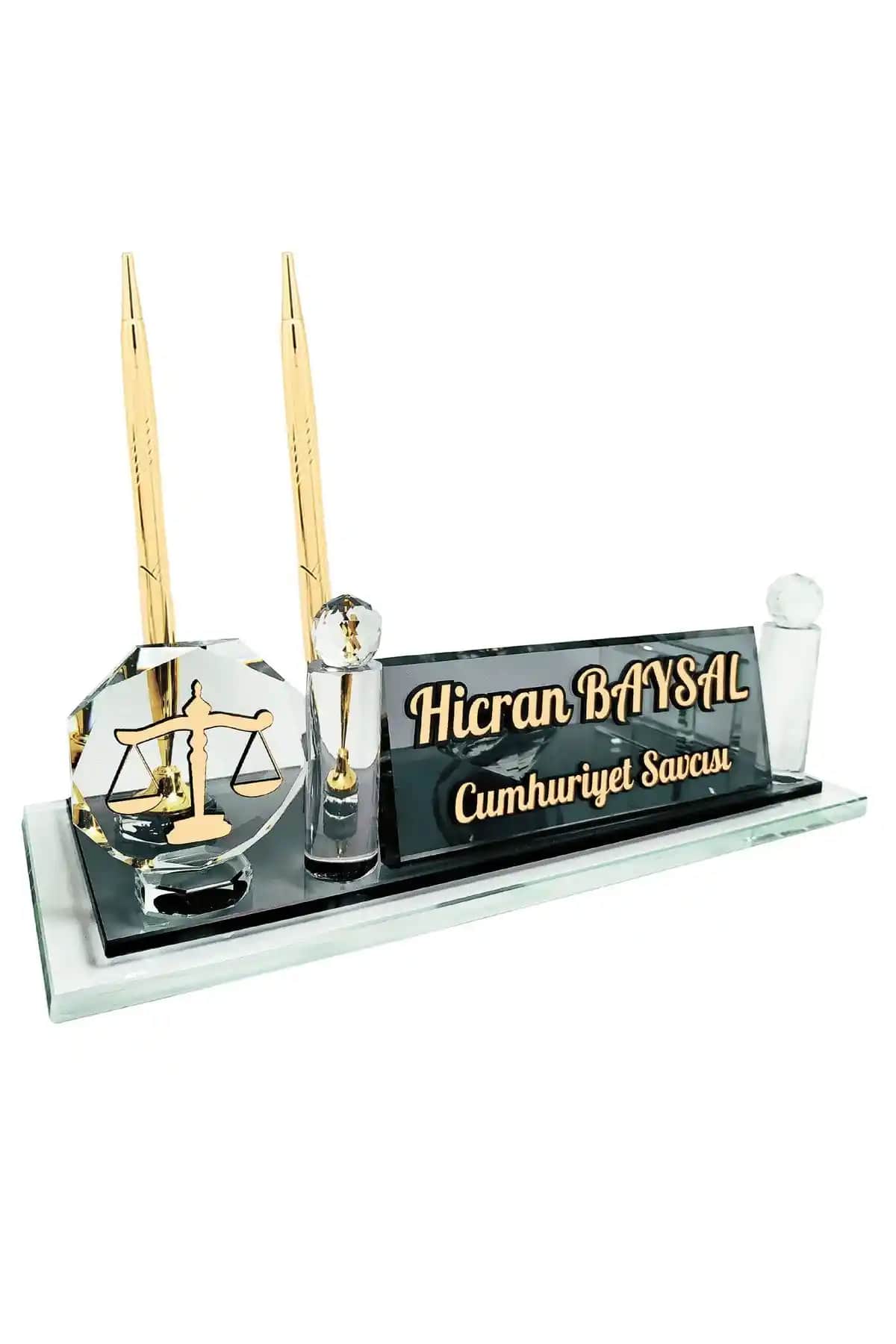 Sentez ve Suba Kristal Masa Üstü İsimlikleri Karşılaştırması ve Özellikleri