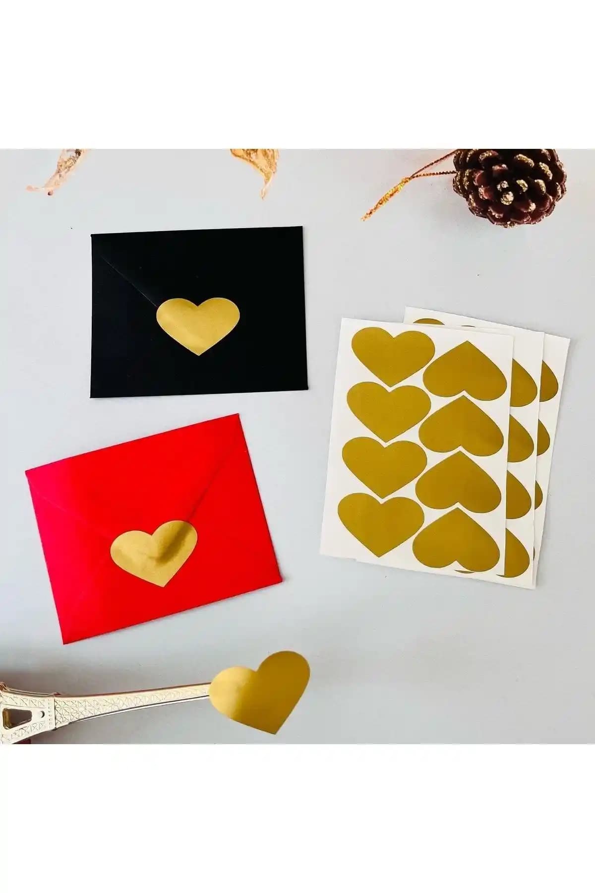 Tuğset Marka Stickerleri Karşılaştırması: Kalp ve Yıl<dı>z Şekilli Gold Stickerlar