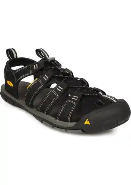 Keen Clearwater CNX ve Newport H2 Sandalet Karşılaştırması: Hangi Model Sizin İçin Uygun