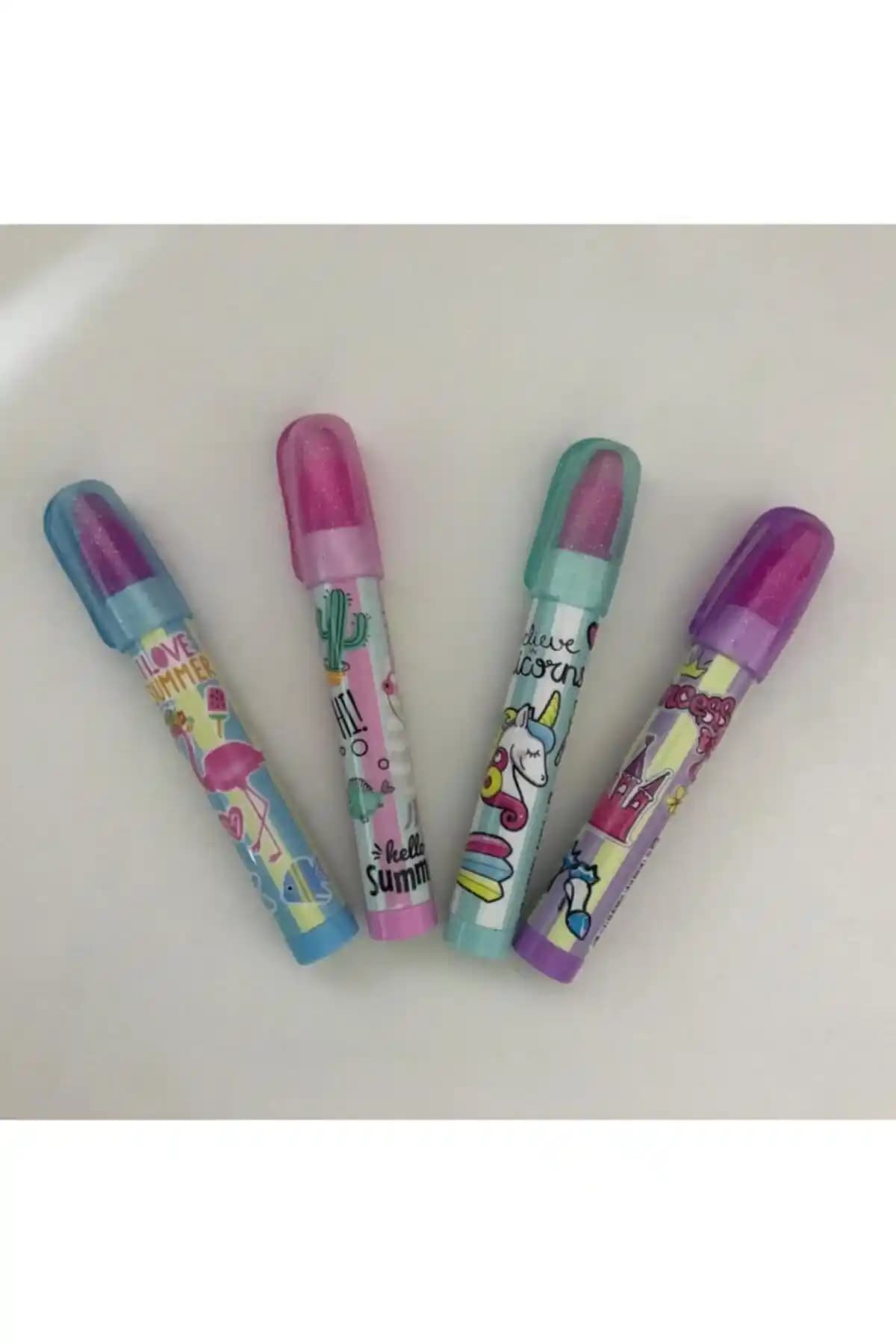 Esmay Yumurtlayan Silgi Roket Kız Model 4’lü: Renkli ve Dayanıklı Çocuk Kırtasiye Seti