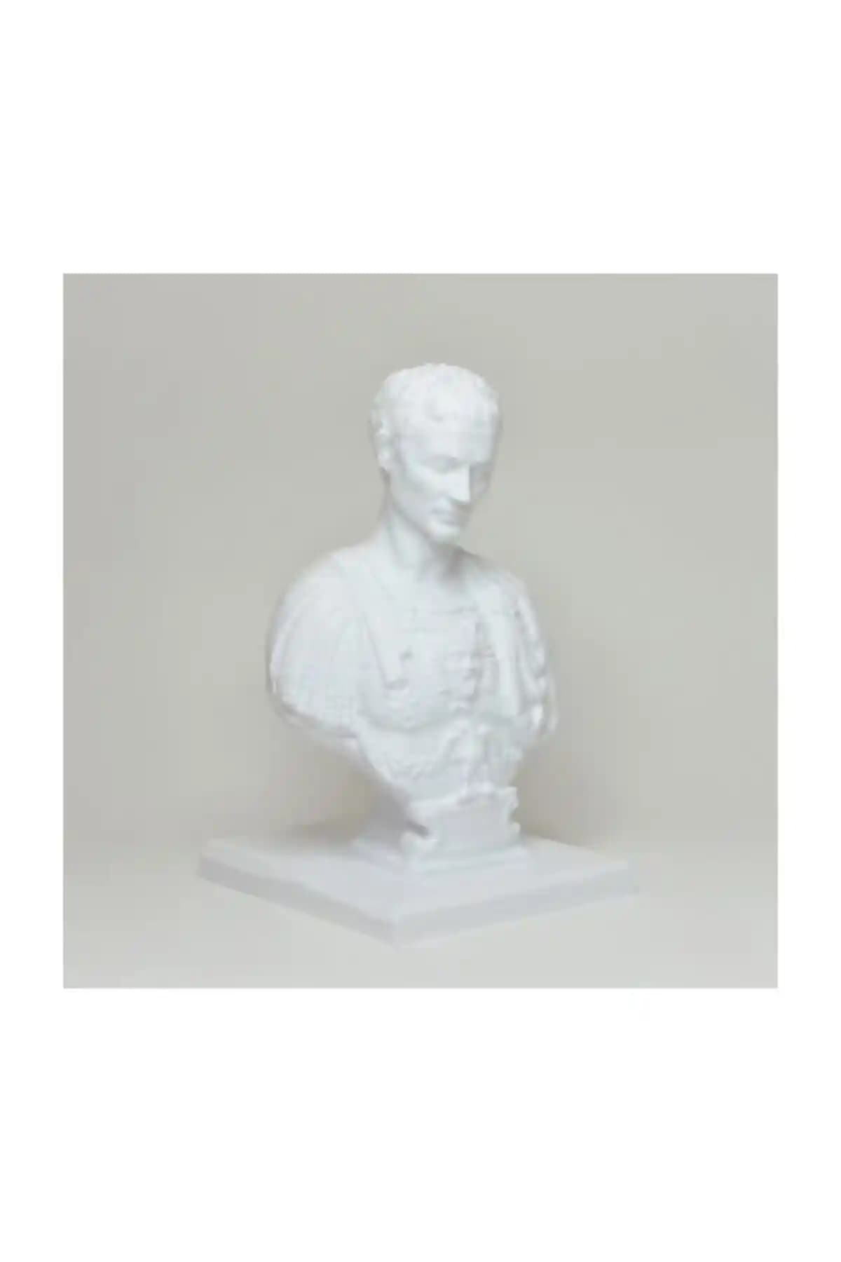 Genel Markalar Sezar Büstü Kalemlik 15 Cm: Şık ve Fonksiyonel Masa Düzenleyici