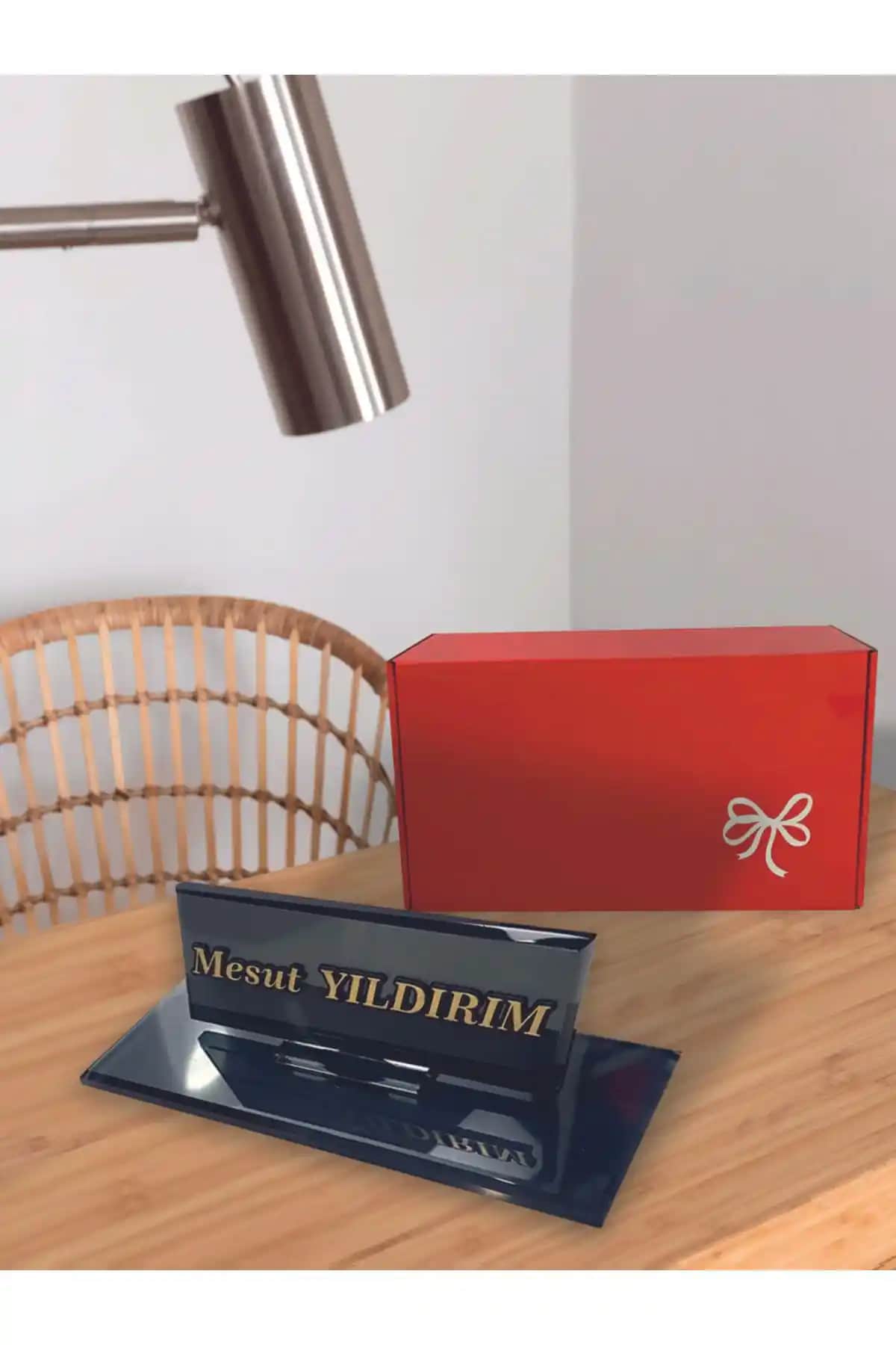 MERTKRİSTAL Masaüstü Kristal İsimlikleri Kurumsal ve Ofis Dekorasyonu İçin Uygun