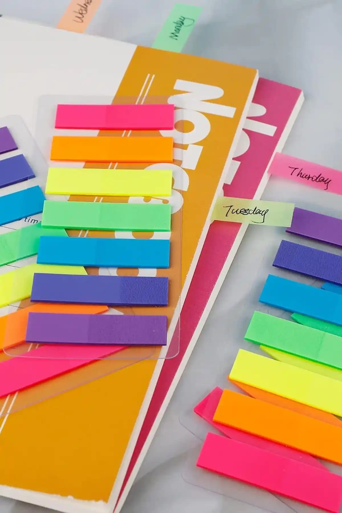 NaSaDAN Yapışkanlı Not Kağıdı: Renkli ve Tekrar Kullanılabilir Ofis ve Okul Notları