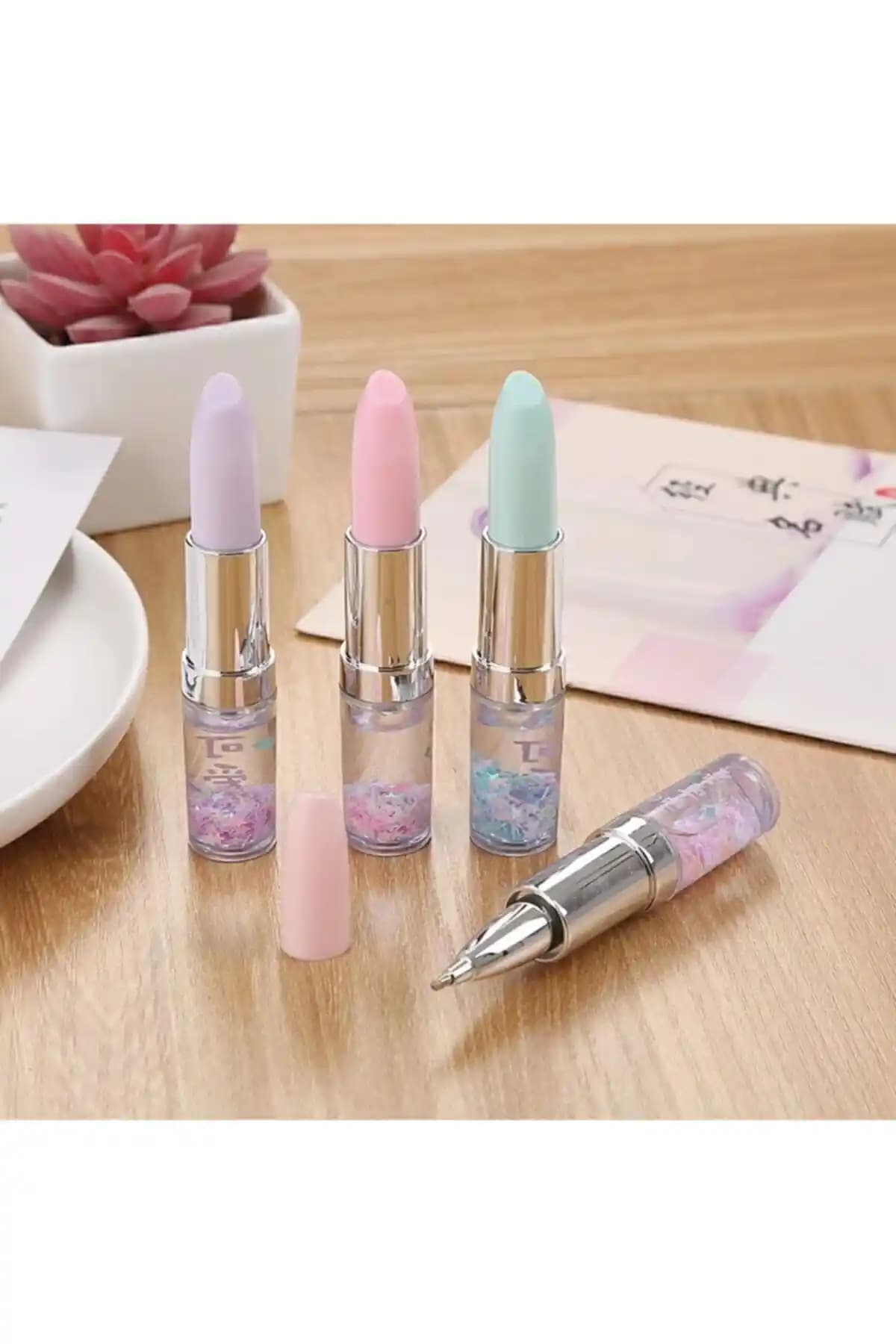 Pembe Çarşı Sulu Simli Mor Ruj Tasarımlı Tükenmez Kalem Modern ve Estetik Yazı Aracı