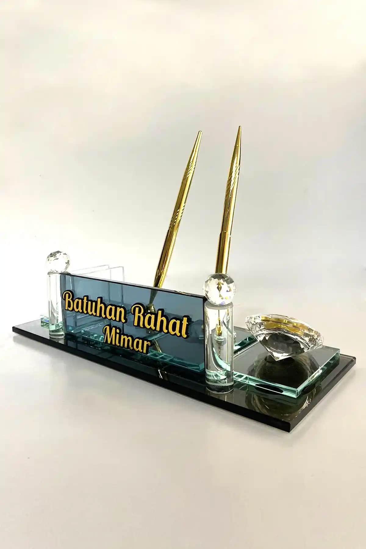 Suba Kristal Masaüstü İsimlik ve Kalemlik: Şık ve Fonksiyonel Masa Aksesuarı