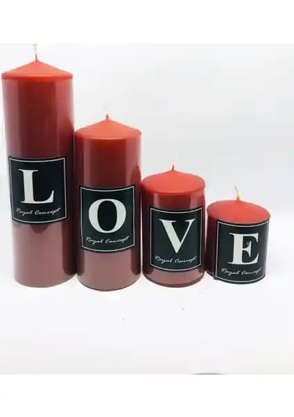 Kokusuz Kırmızı Dekoratif Mum Takımı – 4 Parça, Farklı Yüksekliklerde ve Şık Tasarım