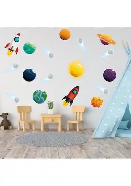 Tilki Dünyası Uzay Temalı Sticker Seti: Gezegenler, Roketler ve Göktaşları Çocuk Odası İçin