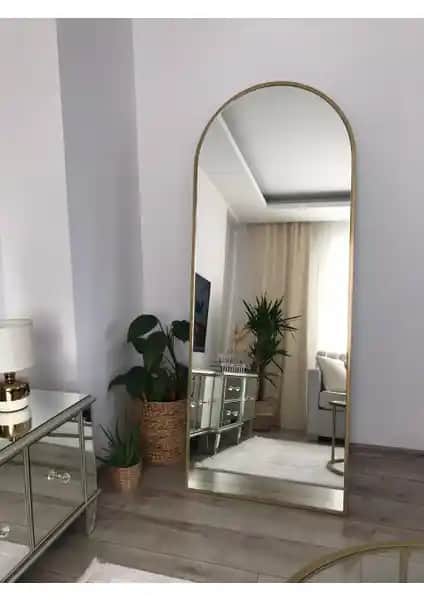 Effe Yapı Dekor Gold Metal Çerçeveli Ayaklı Oval Boy Aynası İdeal Boyut ve Şık Tasarım