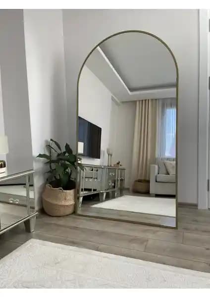 Effe Yapı Dekor Gold Metal Çerçeveli Oval Boy Aynası – Şık ve Dayanıklı Modern Tasarım