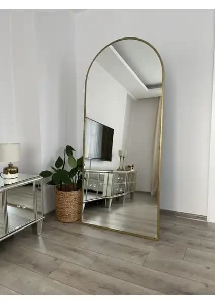 Effe Yapı Dekor ve Ersan Dizayn Ayaklı Aynalar Karşılaştırması ve Özellikleri 1