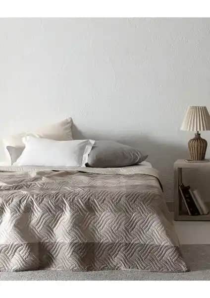 Madame Coco Faron Çift Kişilik Yatak Örtüsü: Şık ve Dayanıklı Modern Yatak Dekoru Ürünü