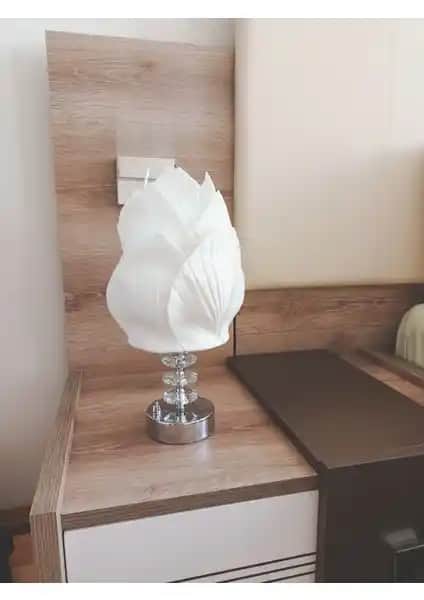 Rose Bloome Eva Tasarım Kablosuz Masa Lambası: Modern ve Şık Aydınlatma Çözümü