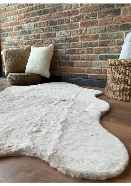 Saraz Tavşan Tüyü Post Peluş Halı Kum Beji Yumuşak ve Çok Yönlü Ev Dekorasyonu Ürünü