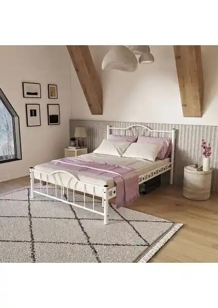 Argimo Bella ve Unimet Falez Ferforje Çift Kişilik Metal Karyola Karşılaştırması