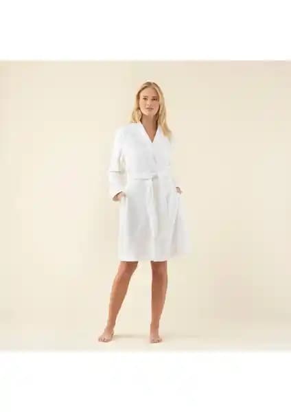 Chakra Kadın Bornozları Karşılaştırması: Chic ve Zigzag Modellerinin Özellikleri ve Kullanıcı Yorumları