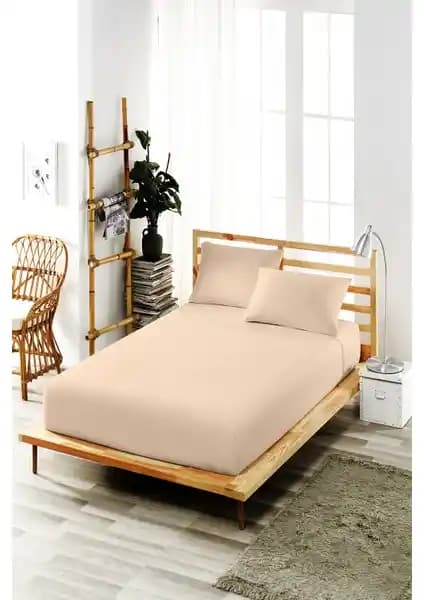 Ely Parker ve English Home Lastikli Çarşaf Karşılaştırması: Malzeme, Tasarım ve Kullanım Özellikleri