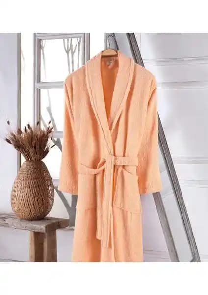 Oyalı Textile Organik Pamuk ve Semecca Lara Kapüşonlu Bornoz Karşılaştırması