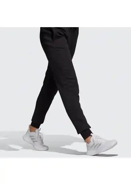 adidas kadın günlük eşofman altı siyah DP2400 şık ve sürdürülebilir tasarımıyla günlük kullanım için ideal