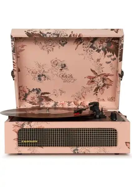 Crosley Vintage ve Lenco LS-300 Karşılaştırması: Hangi Pikap Sizin İçin Uygun